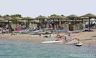 Triton Empire Beach Resort 9